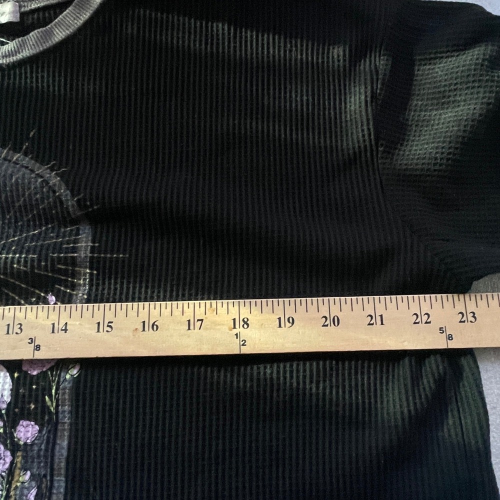Stitch Pine Black Waffle Knit Shirt Women L Skeleton Rose Graphic Cropped‎ Top - Picture 5 of 9